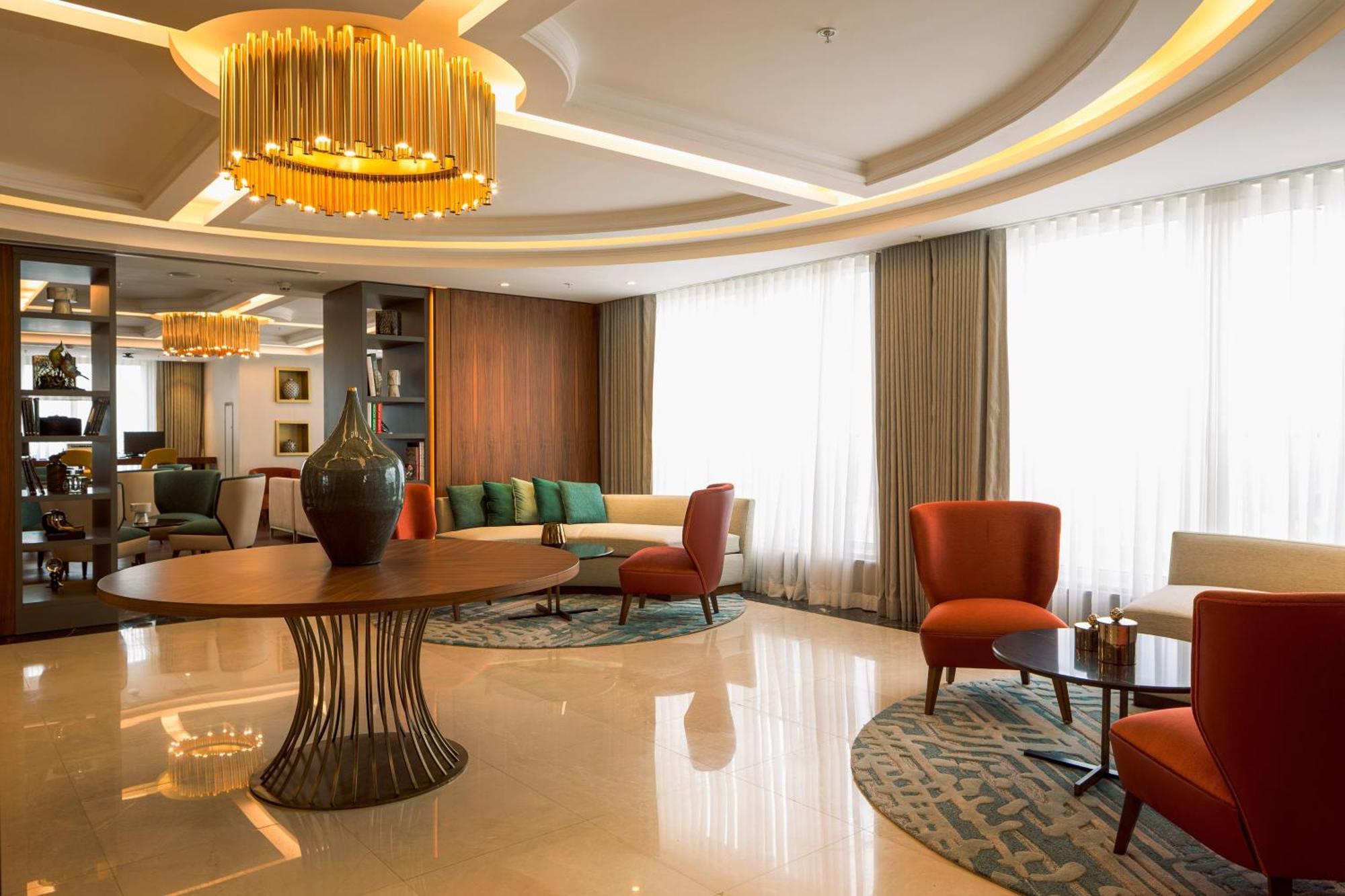 Sheraton Бишкек Екстериор снимка