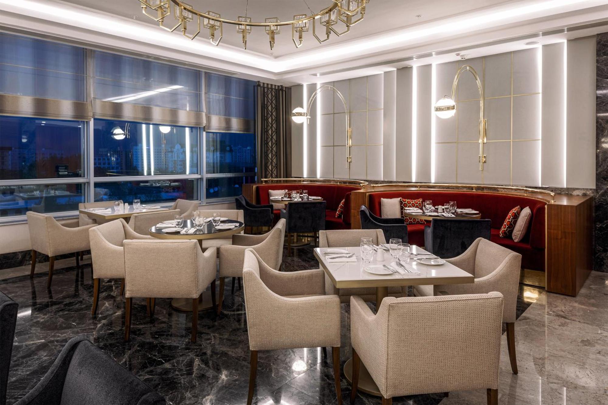 Sheraton Бишкек Екстериор снимка